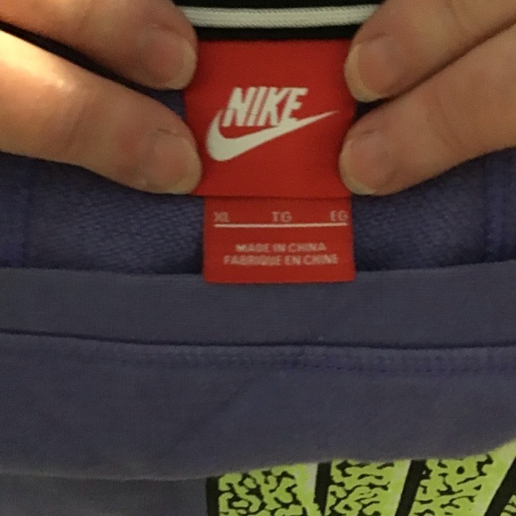 NIKE women's short top/ sweatshirt  XL - Picture 5 of 8